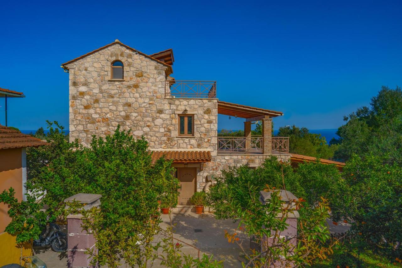 Holiday home Fioro Stone House *